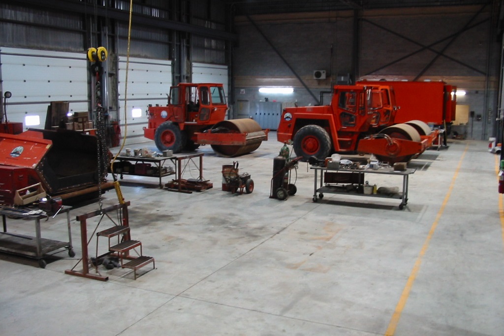 Heavy equipment maintenance facilities